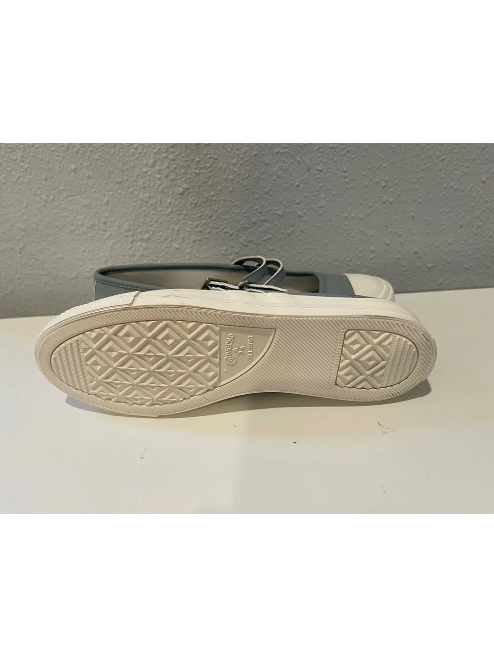 Converse Women's Double Strap Mary Jane Sneakers Size 7.5 US